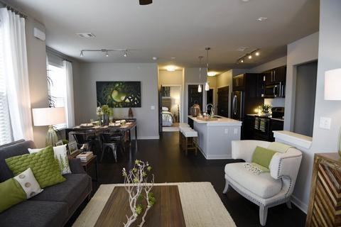 Foto del edificio - 2000 E 7th St