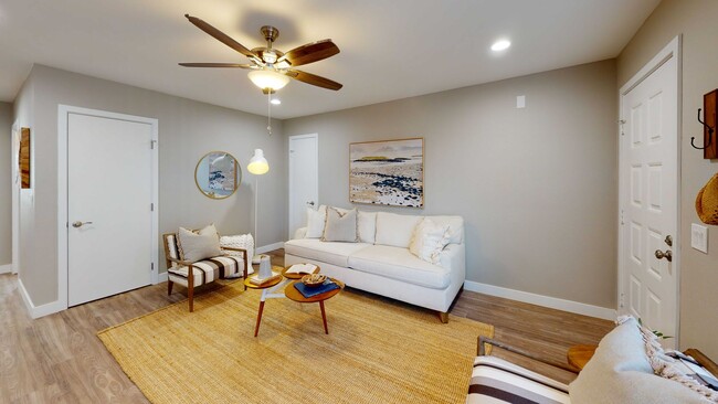 Interior Photo - Sunnyside