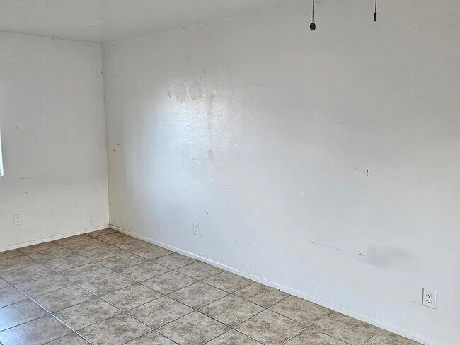 Foto del edificio - 2847 N 46th Ave