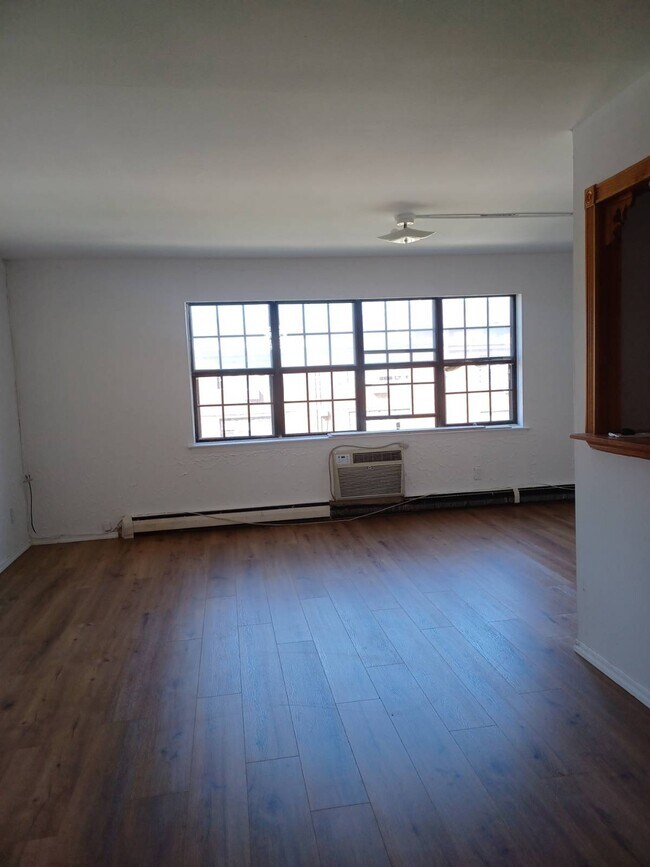 Foto del edificio - 156-06-156-79 79th St