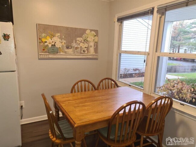 Foto del edificio - 36 Upperbrook Ct