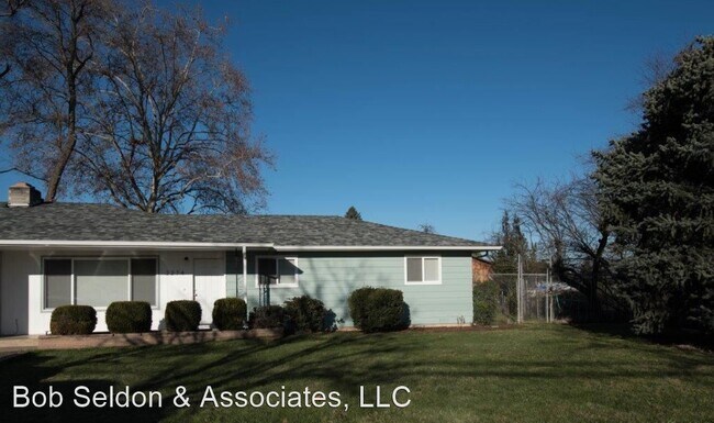 Building Photo - 3 br, 1 bath House - 2274 South Stage Rd