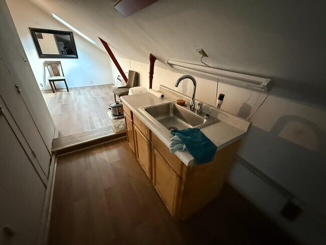 Foto del edificio - 1228 N Cleaver St