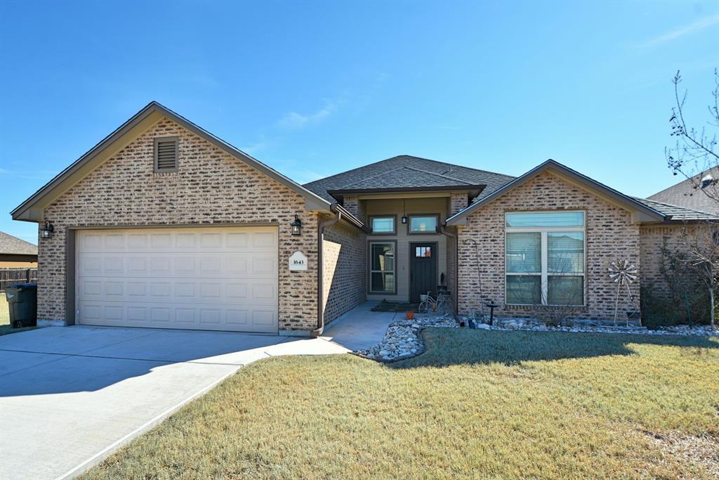 Foto principal - 1643 Sun Bay Dr