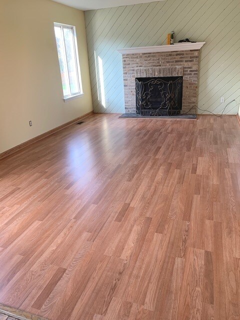 Building Photo - 22112 W Plymouth Cir