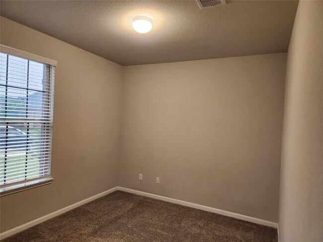 Foto del edificio - 8519 Golden Field Dr
