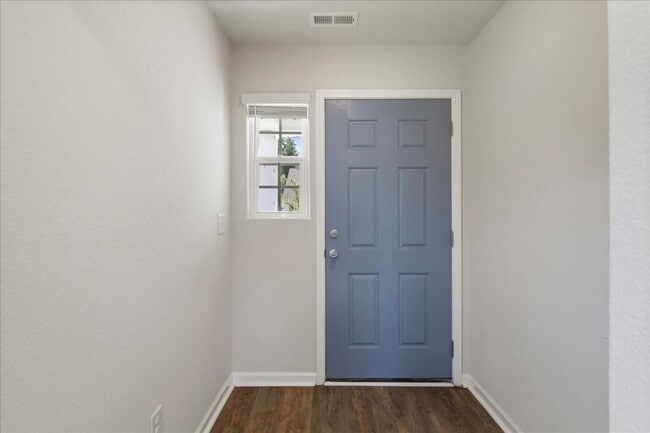 Building Photo - 2036 Alderman Way