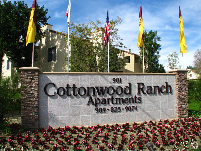 Building Photo - Cottonwood Ranch