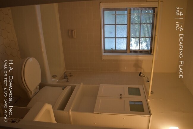 Foto del edificio - 1411 Dearing Pl