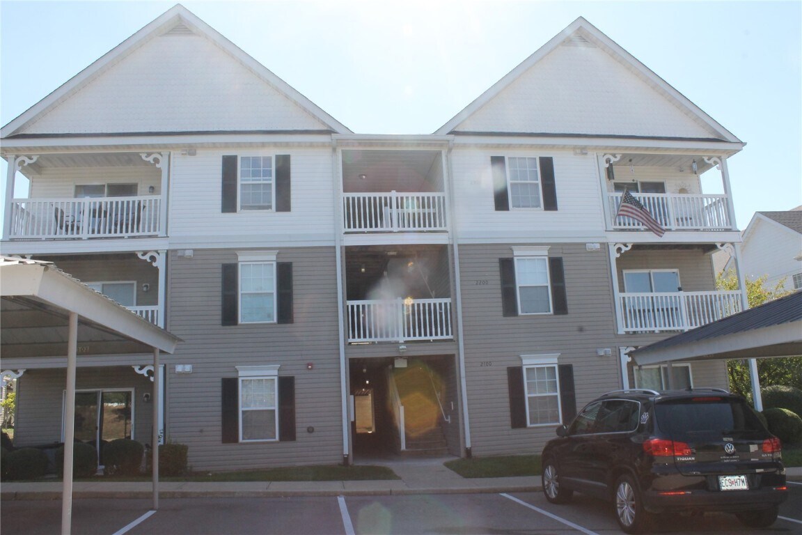 Foto principal - 2200 Spring Creek Ln