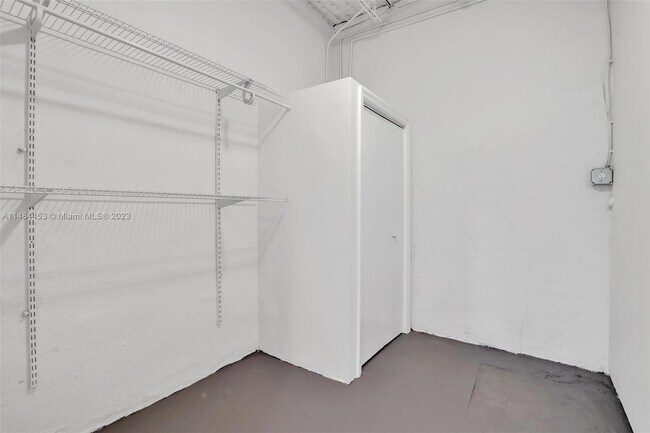 Building Photo - 38 NW 53rd St
