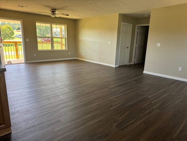 Foto del edificio - 878 Forgety Rd