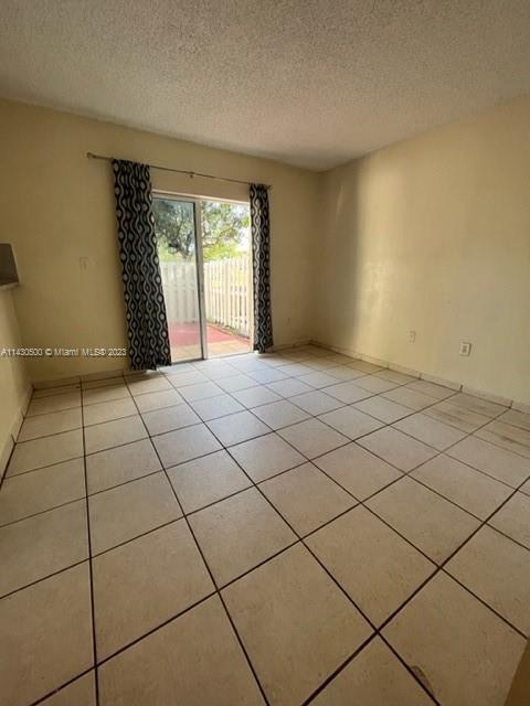Building Photo - 6995 NW 173rd Dr