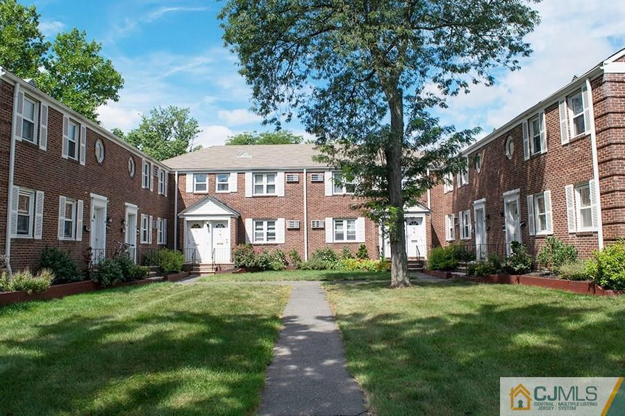 Foto principal - 40 Brookside Ave