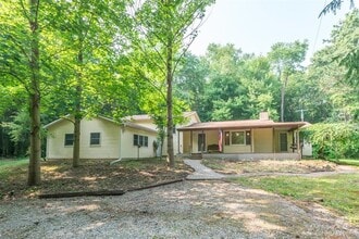 Building Photo - 7870 Chamberlin Rd