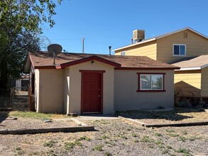 Building Photo - 132 N 6th St