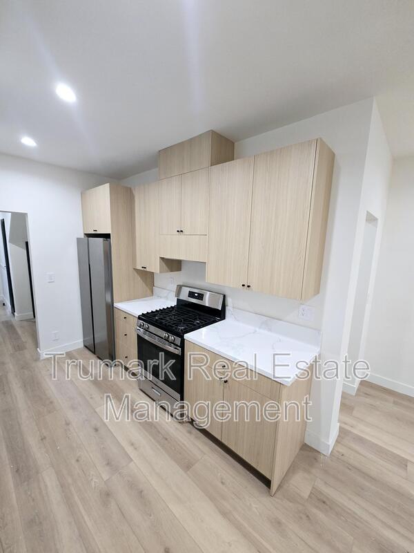 Photo - 609 E Garfield Ave Apartment