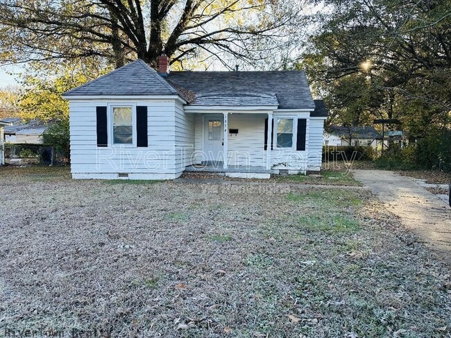Photo - 1074 E Walthal Cir House