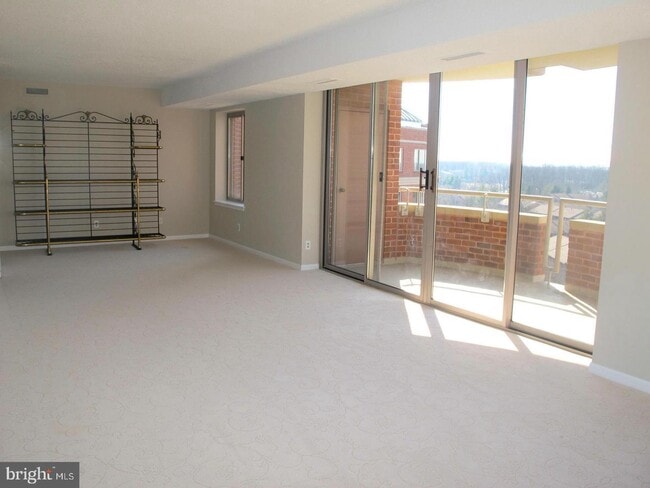 Building Photo - 5800 NICHOLSON Ln