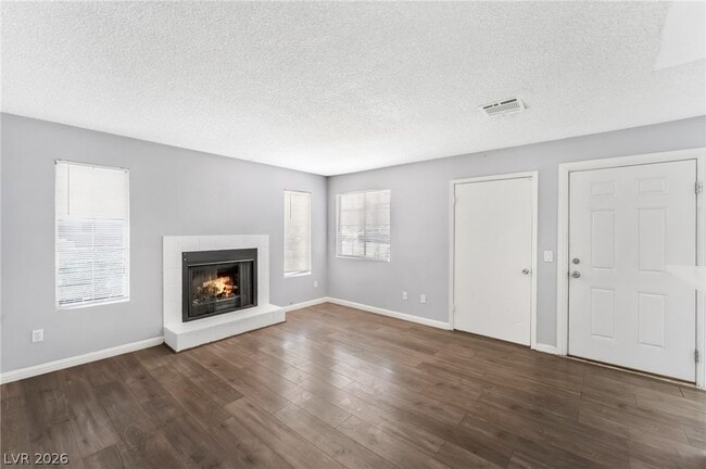 Building Photo - 2722 Alicialynn Way