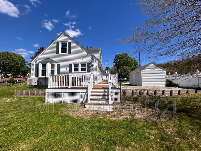 Building Photo - 27 3rd Ave