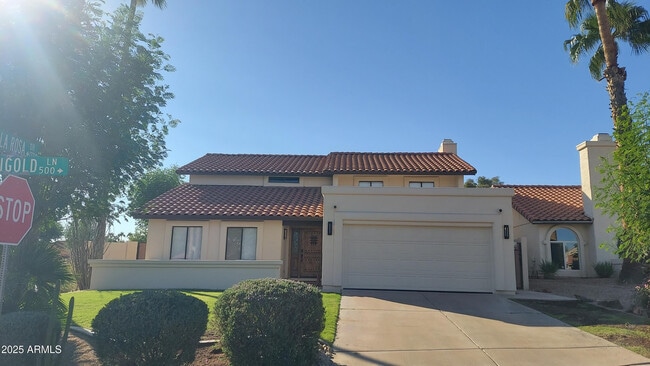 Building Photo - 459 E Marigold Ln
