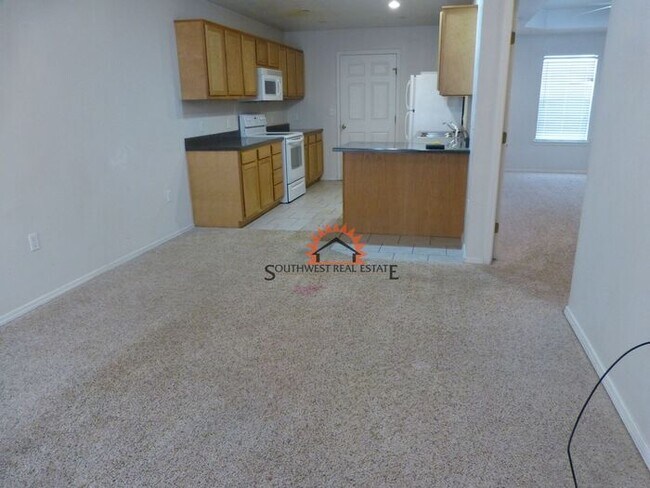 Foto del edificio - Spacious 2 bedrooms 2 baths apartment.