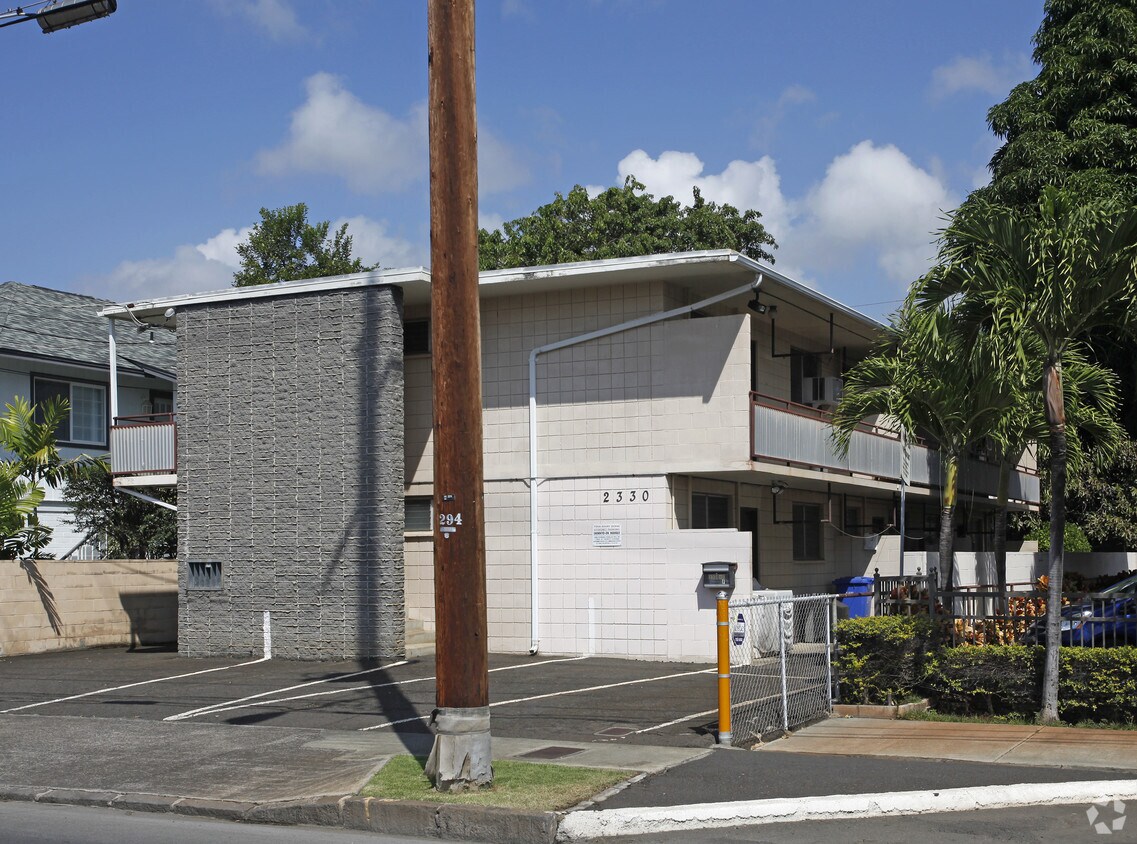 Primary Photo - 2330 S Beretania St