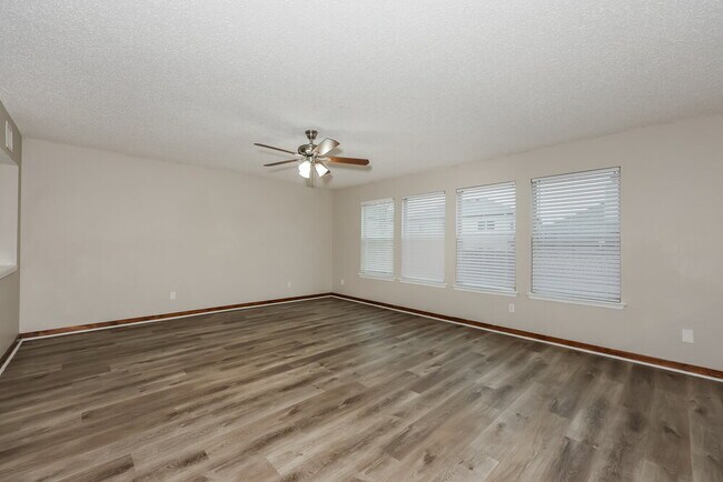 Foto del edificio - 10173 Chapel Springs Trail