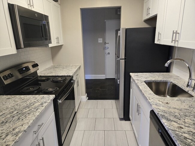 Interior Photo - Calvert House Apartments