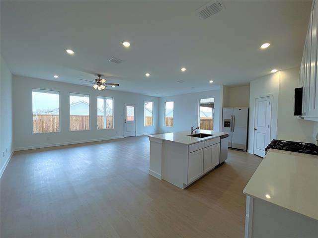 Building Photo - 3020 Dutch Rd