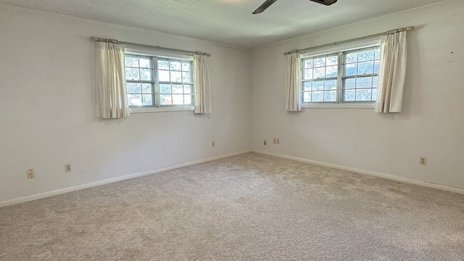 Building Photo - 500 Chickasaw Dr