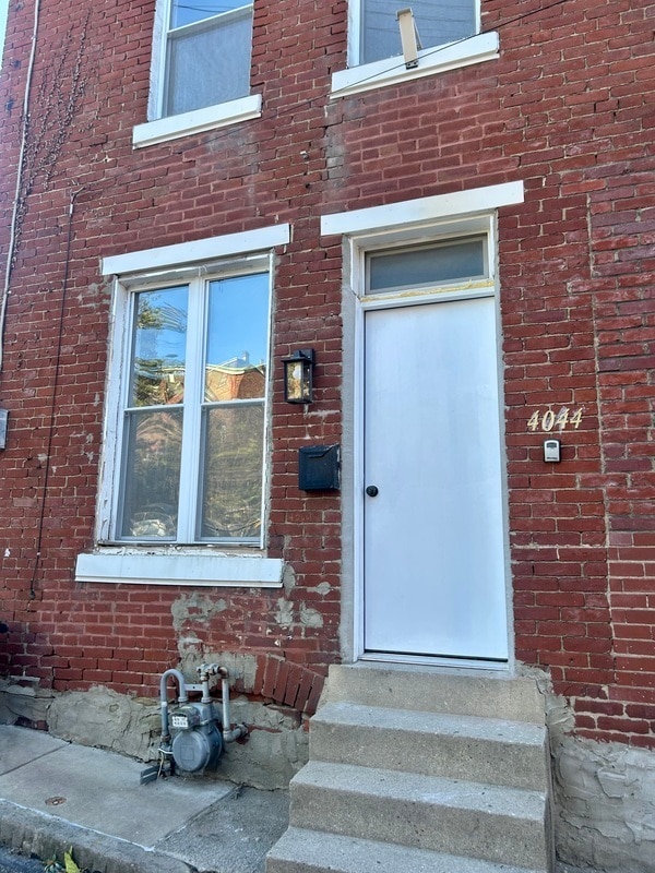 Building Photo - 4044 Geneva St