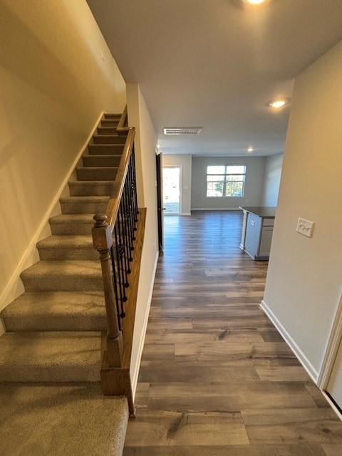 Building Photo - 304 Detroit Ln