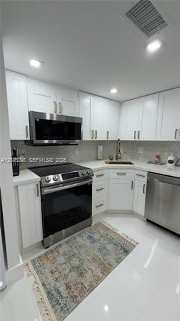 Foto del edificio - 2333 Brickell Ave