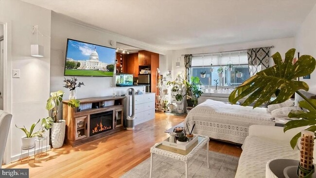 Foto del edificio - 7333 New Hampshire Ave