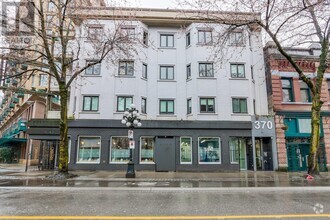 Building Photo - 370-370 Carrall St