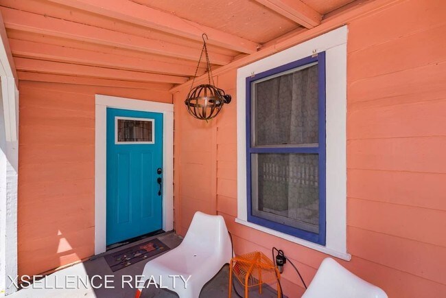 Building Photo - 2 br, 1 bath House - 4 PEARL CT