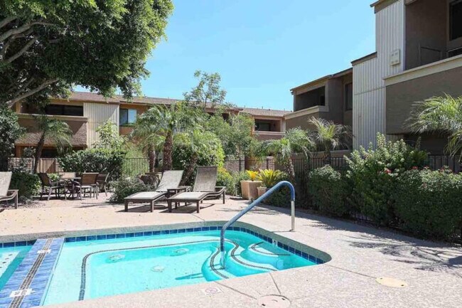 Foto del edificio - 7950 E Starlight Way