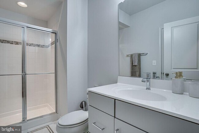 Building Photo - 518 Triggerfish Dr