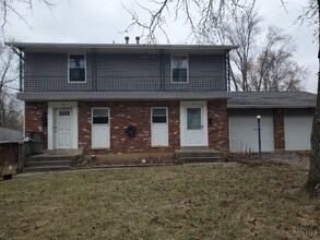 Building Photo - 12 Wesleyan Ct
