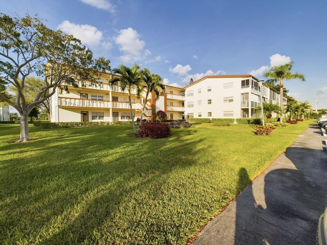 414 Mansfield I, Boca Raton, FL 33434 Condo for Rent in Boca Raton