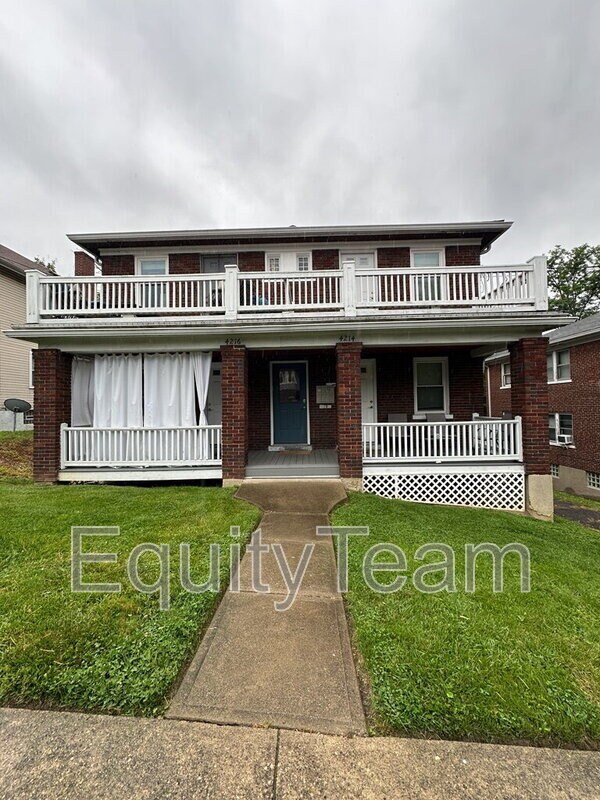 Foto principal - 4214 Beech St