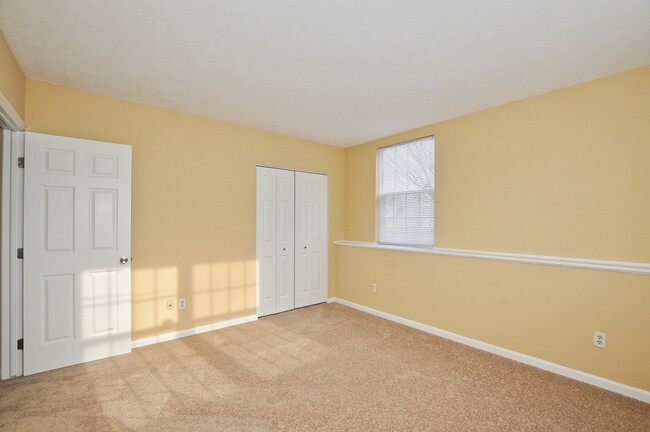Building Photo - 8033 Cardinal Cove W