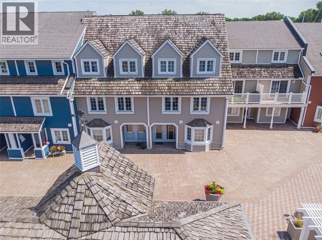 Photo du bâtiment - 1500 Venetian Blvd