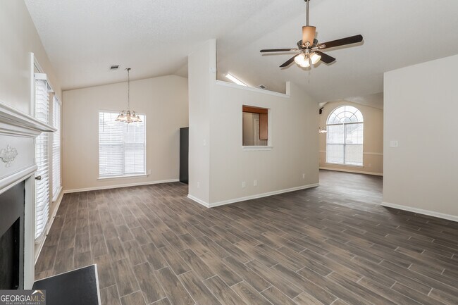 Building Photo - 7434 Chad's Cir