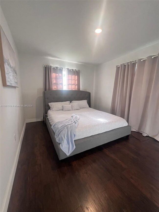 Building Photo - 7516 Mutiny Ave