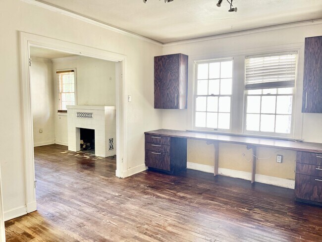 Building Photo - 348 Peachtree Blvd