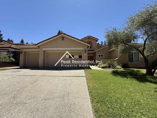 Building Photo - Beautiful Folsom 4bd/3ba Home with Pool!