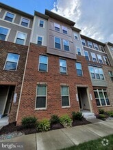 Building Photo - 41438 Black Cherry Terrace